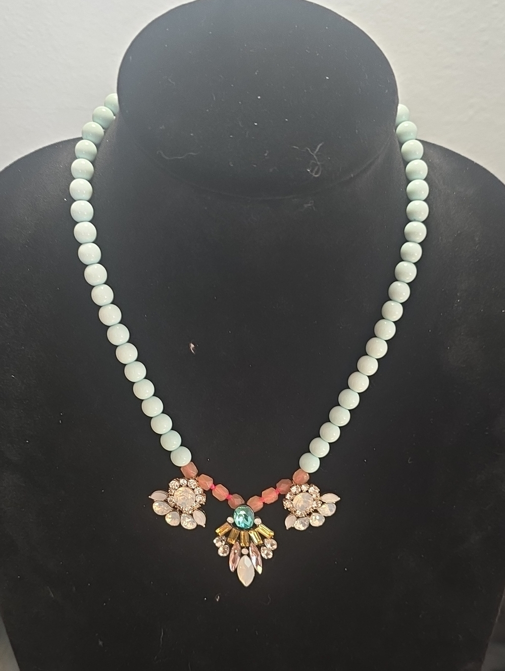 Fashion Beaded Statement Necklace with Mint and Coral Accents 8"